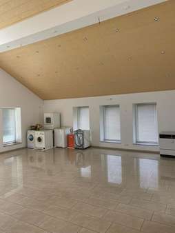Ausstellfläche Ausstellfläche - Büro in 46569 Hünxe mit 169m² kaufen
