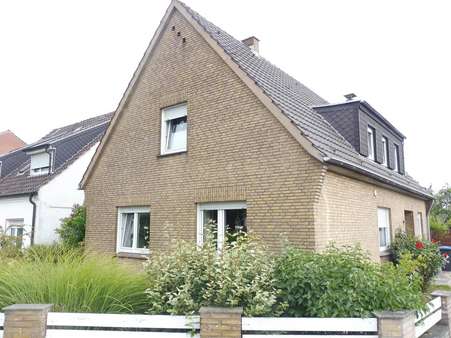 Seitenansicht - Einfamilienhaus in 46485 Wesel mit 110m² kaufen
