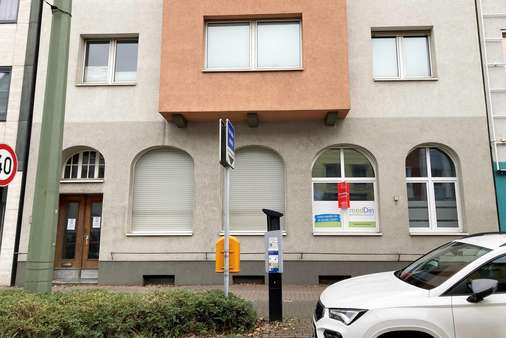 Straßenansicht Straßenansicht - Büro in 46535 Dinslaken mit 120m² mieten