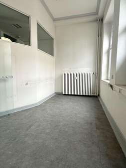 Behandlungsraum Behandlungsraum - Büro in 46535 Dinslaken mit 120m² mieten