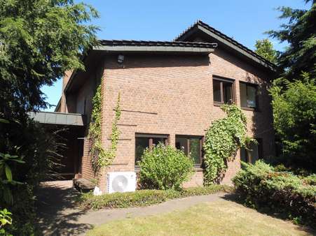 Rückansicht Rückansicht - Zweifamilienhaus in 46483 Wesel mit 239m² kaufen