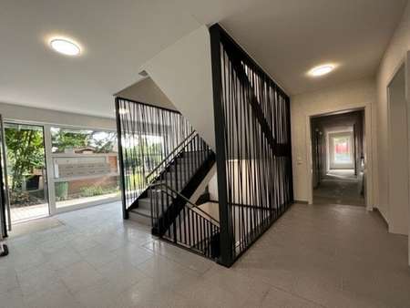 Treppenhaus - Erdgeschosswohnung in 46487 Wesel mit 96m² kaufen