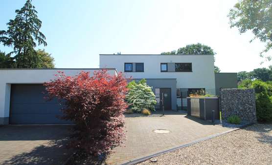 Frontansicht - Zweifamilienhaus in 46569 Hünxe mit 209m² kaufen