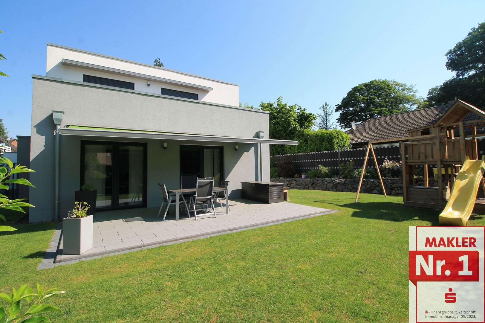 Gartenansicht - Zweifamilienhaus in 46569 Hünxe mit 209m² kaufen