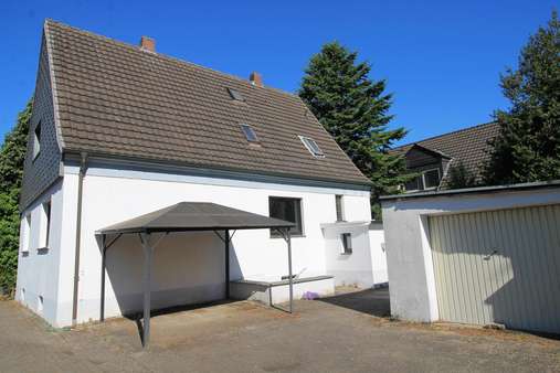 Rückansicht - Einfamilienhaus in 46562 Voerde mit 130m² kaufen