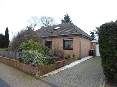 Straßenansicht - Einfamilienhaus in 46485 Wesel mit 139m² günstig kaufen