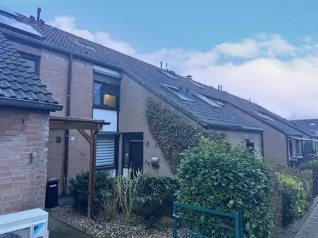 Ihr privater Rückzugsort: Reihenhaus mit Garten und Garage