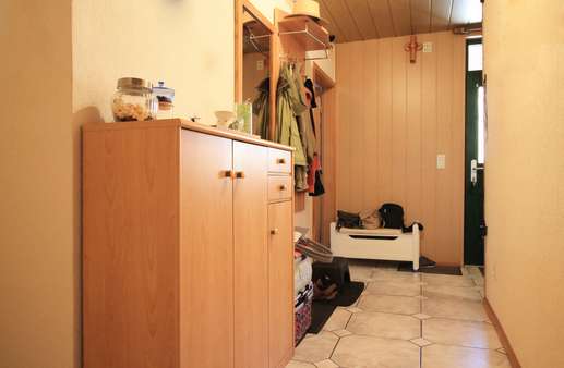 Flur - Reihenmittelhaus in 46537 Dinslaken mit 71m² kaufen