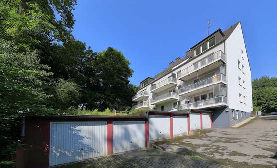 Garagenhof - Erdgeschosswohnung in 45131 Essen mit 144m² kaufen