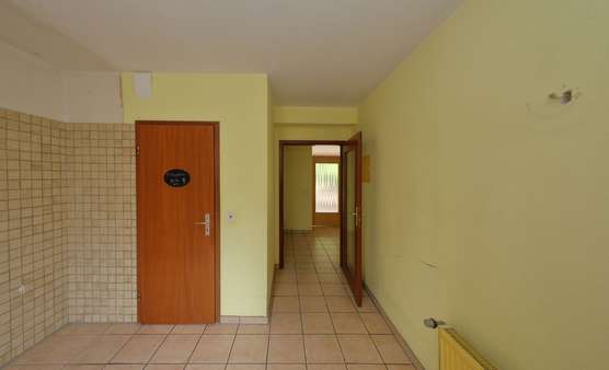 Diele - Zweifamilienhaus in 45136 Essen mit 279m² kaufen