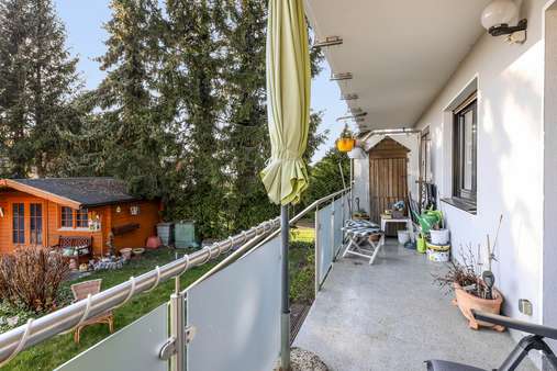 Balkon - Erdgeschosswohnung in 45359 Essen mit 70m² als Kapitalanlage kaufen