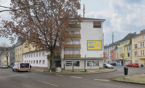 Eckeingang Hauptgebäude - Appartementhaus in 45144 Essen mit 775m² als Kapitalanlage kaufen