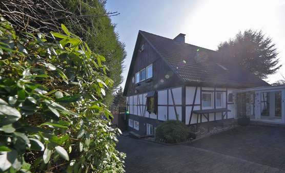 Einfamilienhaus - Einfamilienhaus in 45219 Essen mit 149m² kaufen