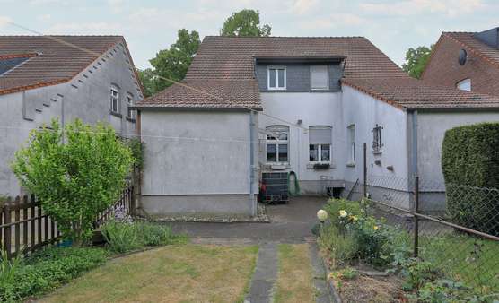 Rückansicht - Doppelhaushälfte in 45329 Essen mit 87m² kaufen