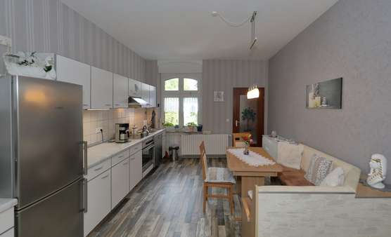 Küche mit Essecke - Doppelhaushälfte in 45329 Essen mit 87m² kaufen