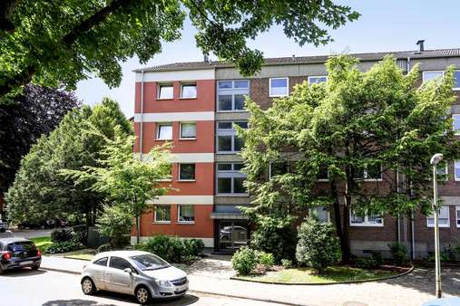 Vorderansicht - Etagenwohnung in 45138 Essen mit 92m² kaufen