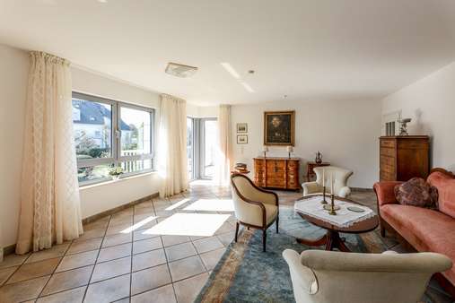 Wohnbereich Wohnbereich - Etagenwohnung in 45133 Essen mit 163m² kaufen
