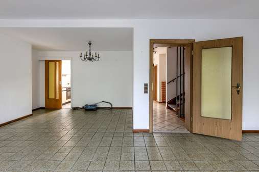 Wohn-/Esszimmer - Reihenmittelhaus in 45359 Essen mit 102m² kaufen