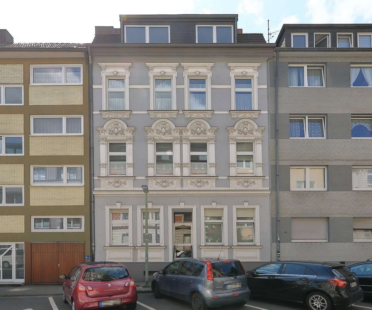 Außenansicht - Erdgeschosswohnung in 45130 Essen mit 32m² kaufen