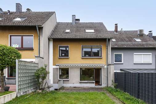 Gartenansicht Gartenansicht - Reihenmittelhaus in 45279 Essen, Freisenbruch mit 99m² kaufen
