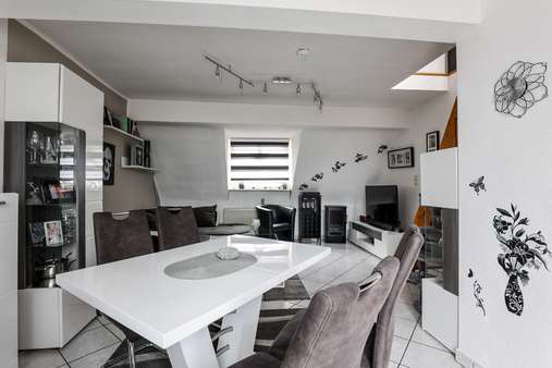 Wohnbereich - Maisonette-Wohnung in 45147 Essen mit 69m² günstig kaufen