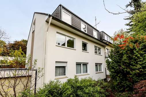 Rückansicht Rückansicht - Dachgeschosswohnung in 45468 Mülheim mit 110m² kaufen