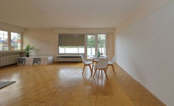 Wohn-/Essbereich - Etagenwohnung in 45478 Mülheim mit 118m² kaufen