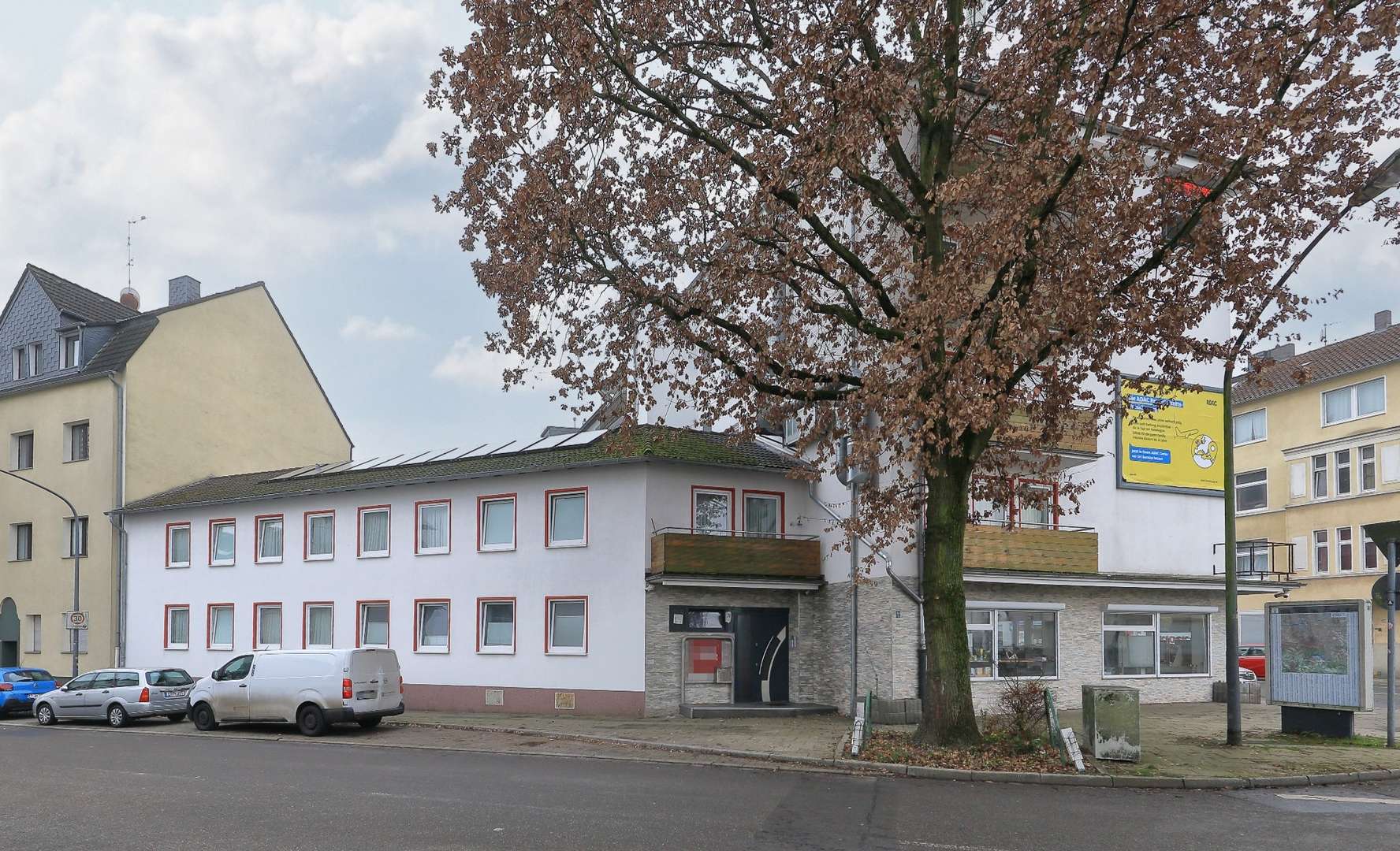 seitlicher Anbau - Hotel in 45144 Essen mit 973m² kaufen