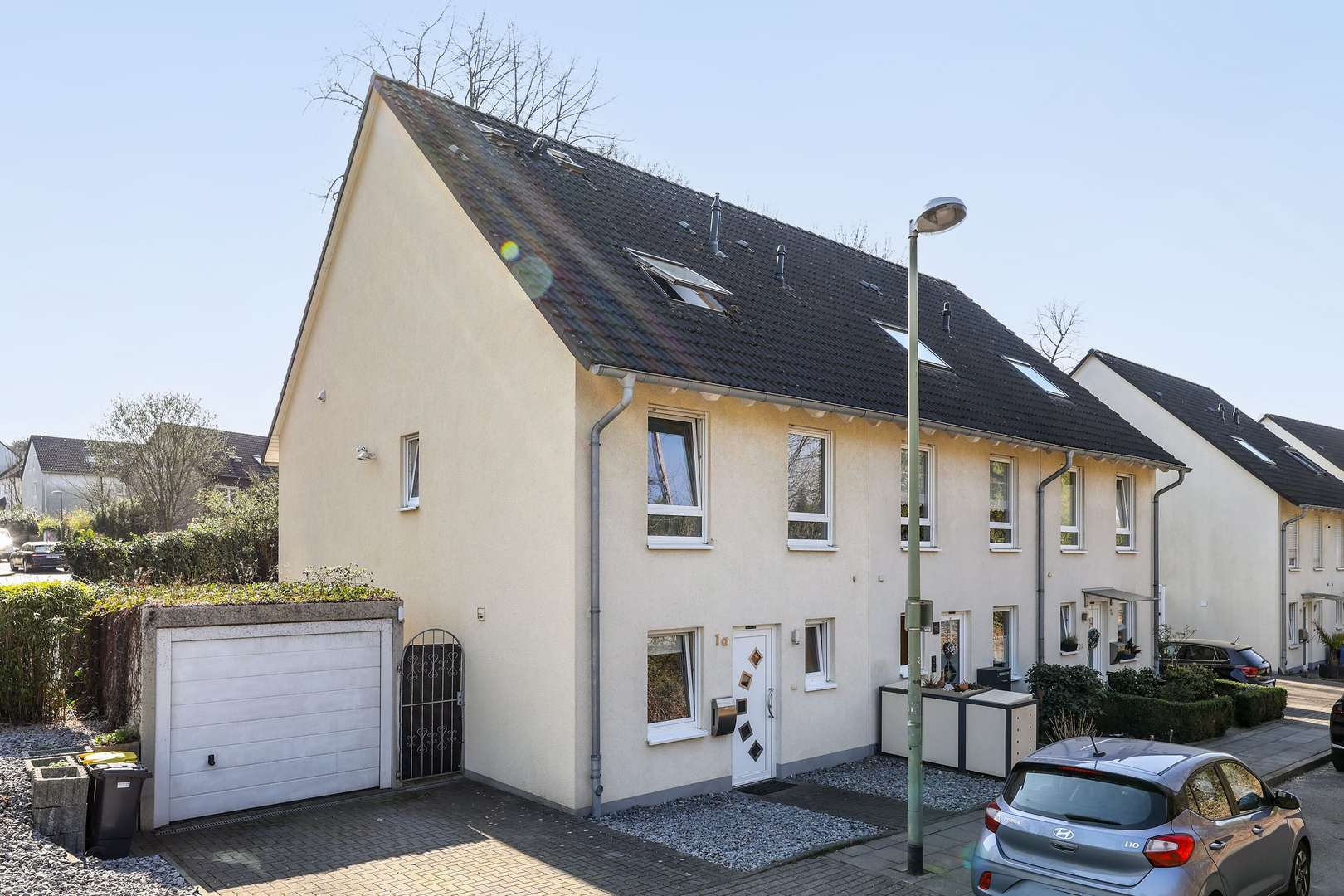 Vorderansicht - Reihenendhaus in 45357 Essen mit 130m² kaufen