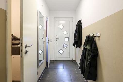 Eingangsbereich - Reihenendhaus in 45357 Essen mit 130m² kaufen