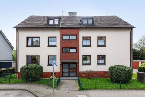 Straßenansicht (Haus 26) Straßenansicht (Haus 26) - Mehrfamilienhaus in 45289 Essen mit 749m² als Kapitalanlage kaufen