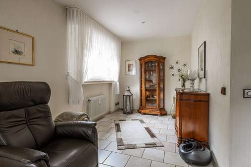 Wohnzimmer Wohnzimmer - Etagenwohnung in 45134 Essen mit 102m² kaufen