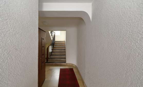 Treppenhaus - Mehrfamilienhaus in 45138 Essen mit 444m² als Kapitalanlage kaufen