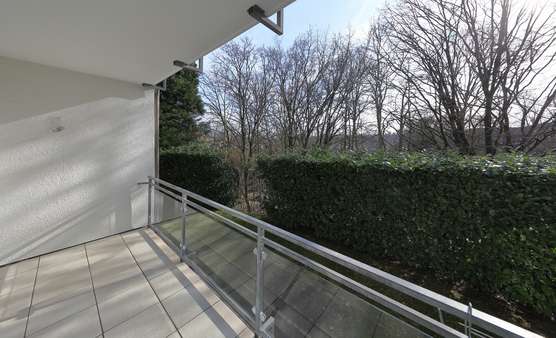 Loggia - Erdgeschosswohnung in 45136 Essen mit 94m² kaufen