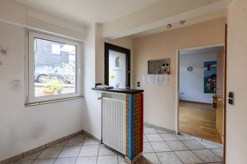 Eingangsbereich UG - Einfamilienhaus in 45277 Essen mit 179m² kaufen