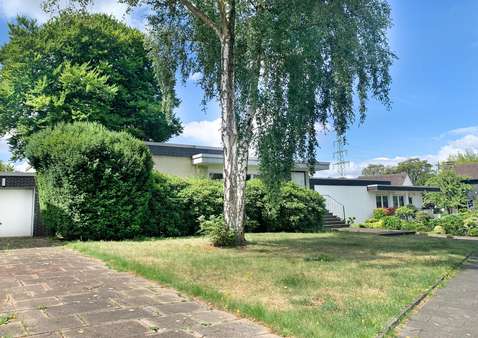 Haus von links Haus von links - Bungalow in 45479 Mülheim mit 149m² kaufen