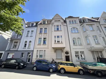 Denkmalgeschützte Kapitalanlage!
Solides 4-Familienhaus in attraktivem Wohnumfeld
