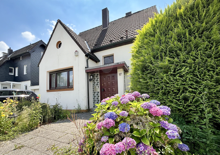 Hausansicht - Einfamilienhaus in 45470 Mülheim mit 119m² kaufen