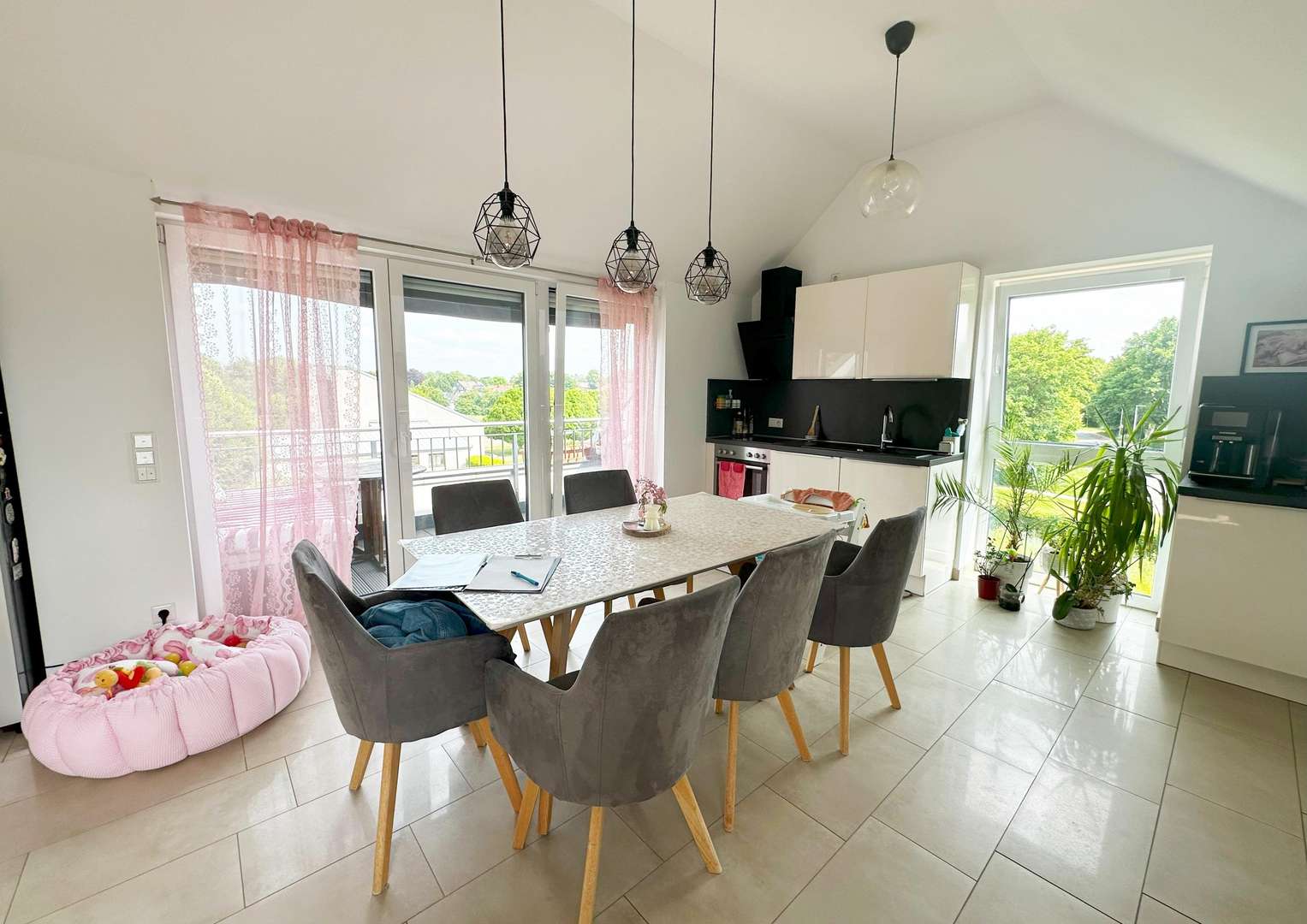 Essen - Dachgeschosswohnung in 45475 Mülheim mit 83m² mieten