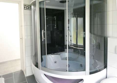 Badewanne Badewanne - Büro in 45479 Mülheim mit 82m² mieten
