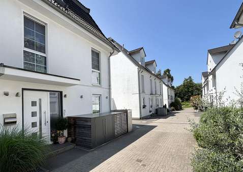 Wohnstraße Wohnstraße - Doppelhaushälfte in 45481 Mülheim mit 161m² kaufen