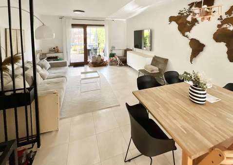 Wohn- und Esszimmer Wohn- und Esszimmer - Reihenendhaus in 46047 Oberhausen mit 85m² kaufen