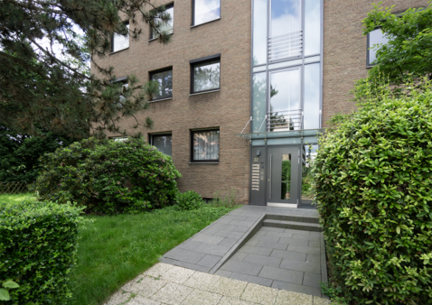Hauseingang - Etagenwohnung in 40474 Düsseldorf mit 85m² kaufen