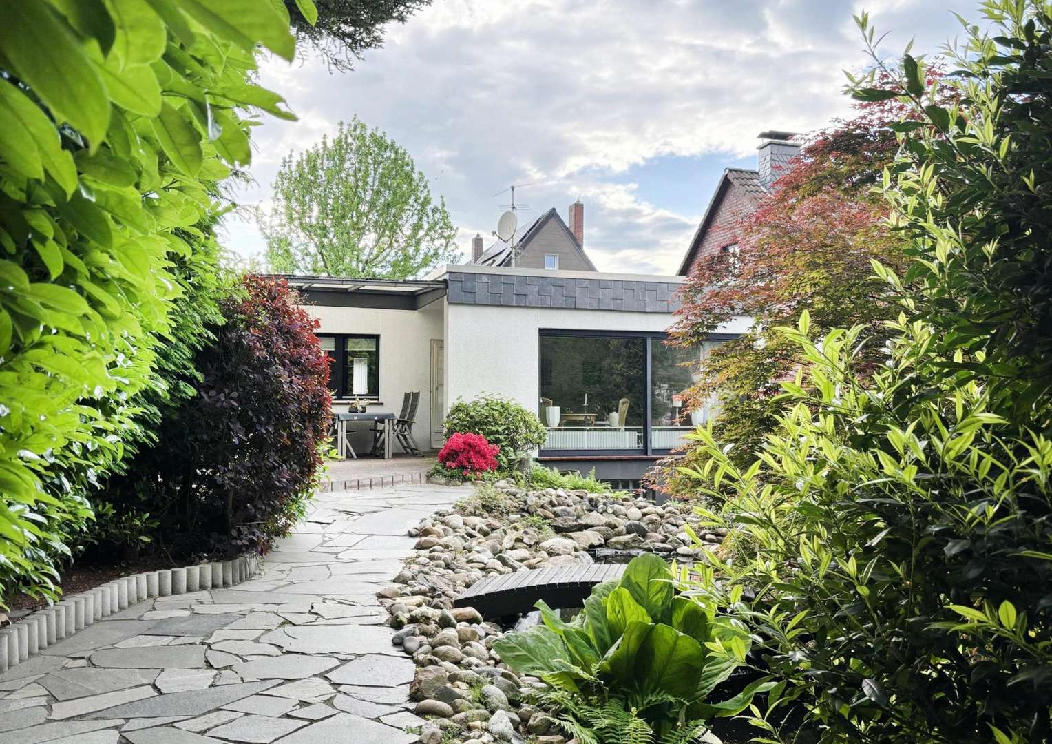 Haus von hinten - Bungalow in 45472 Mülheim mit 85m² kaufen