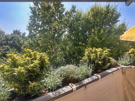 Blick vom Balkon Blick vom Balkon - Etagenwohnung in 45473 Mülheim mit 84m² kaufen