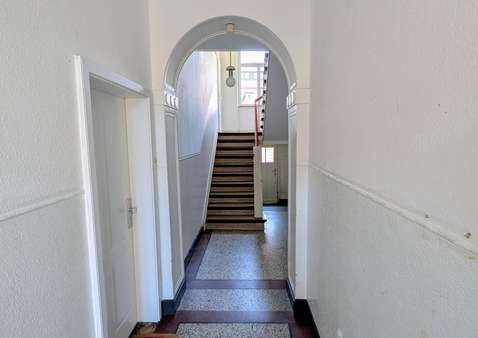 Treppenhaus Treppenhaus - Mehrfamilienhaus in 45468 Mülheim mit 472m² als Kapitalanlage kaufen