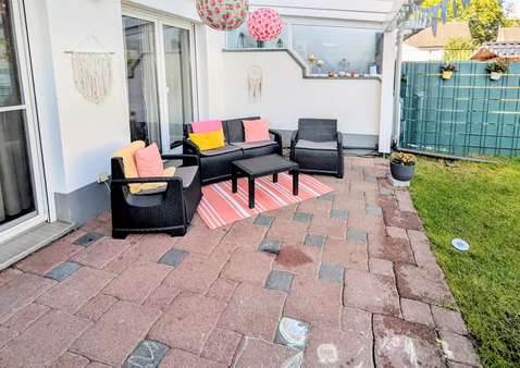 Terrasse Terrasse - Reihenmittelhaus in 45476 Mülheim mit 141m² kaufen