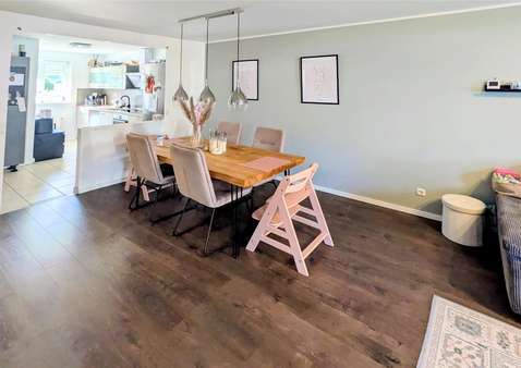 Essbereich mit offener Küche Essbereich mit offener Küche - Reihenmittelhaus in 45476 Mülheim mit 141m² kaufen
