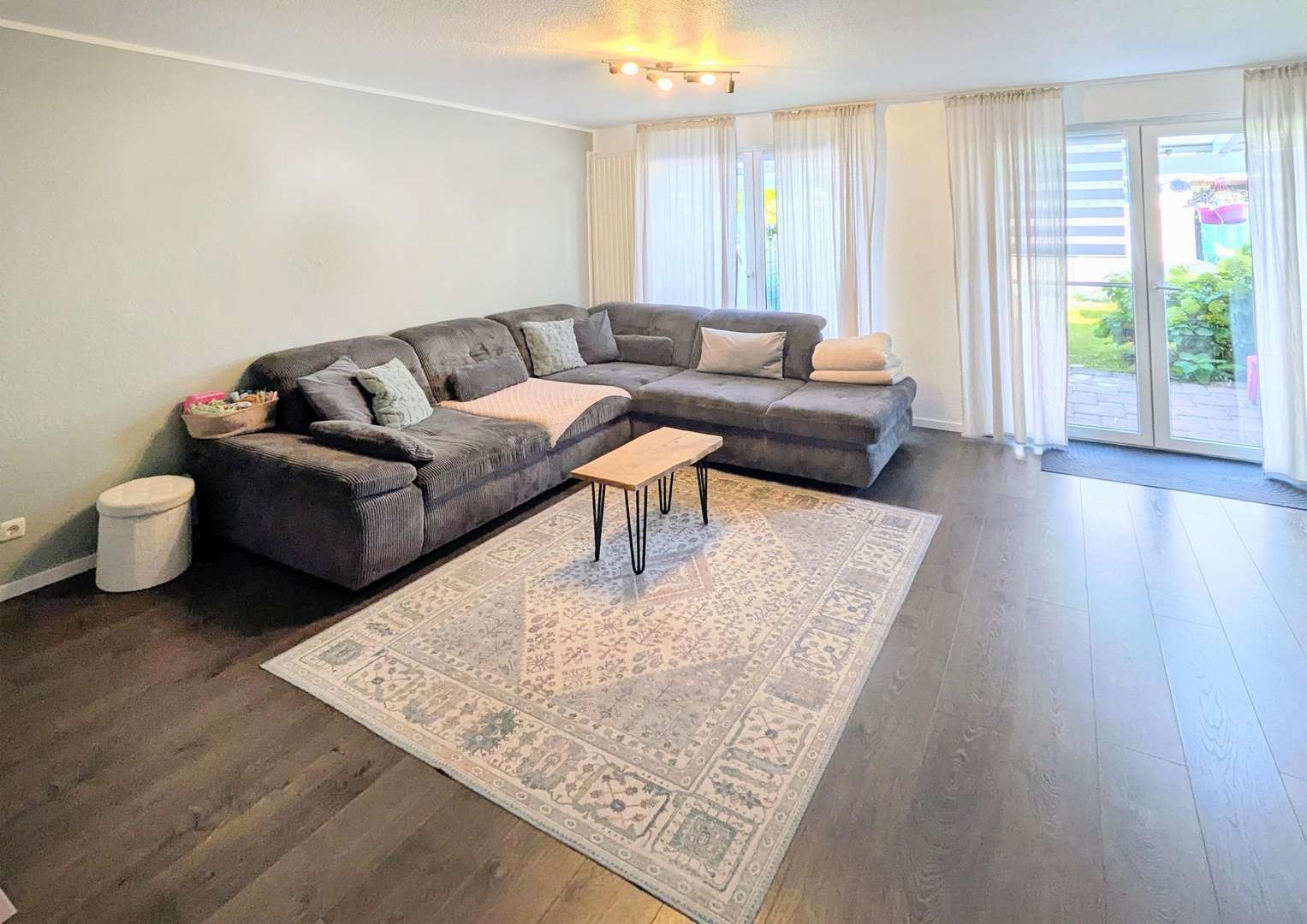Wohnzimmer Wohnzimmer - Reihenmittelhaus in 45476 Mülheim mit 141m² kaufen