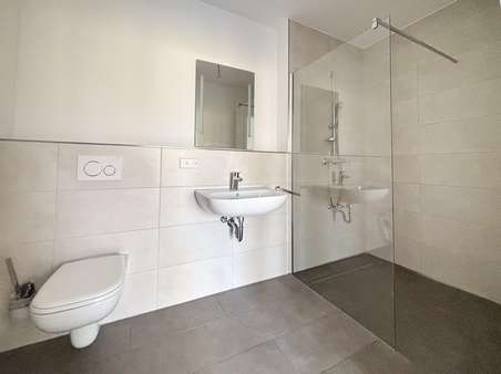 WE Nr. 2 Badezimmer - Maisonette-Wohnung in 45473 Mülheim mit 77m² kaufen